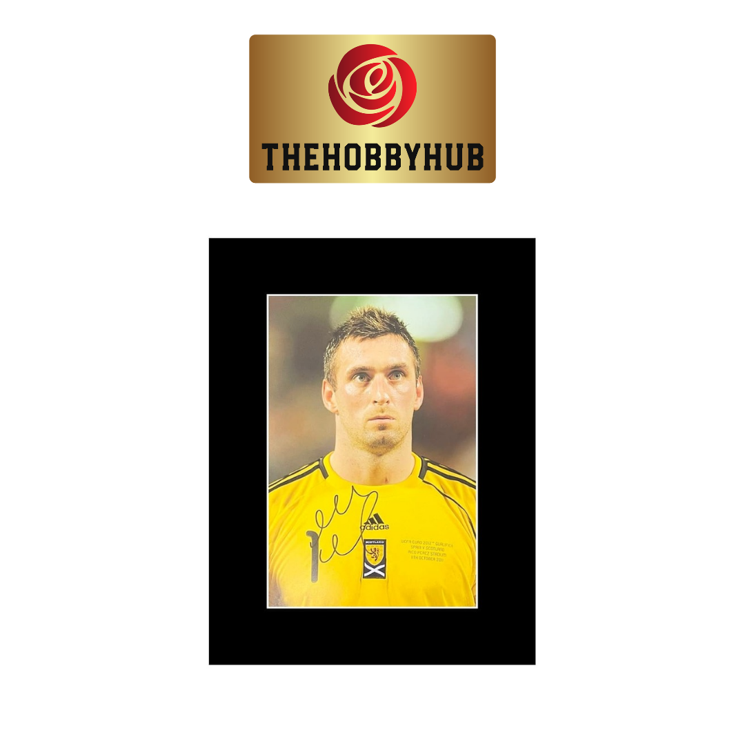 Signed Allan McGregor Photo Display - Scotland Football Icon 16x12
