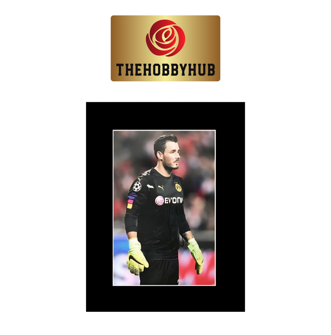 Signed Roman Burki Photo Display - Borsussia Dortmund 16x12